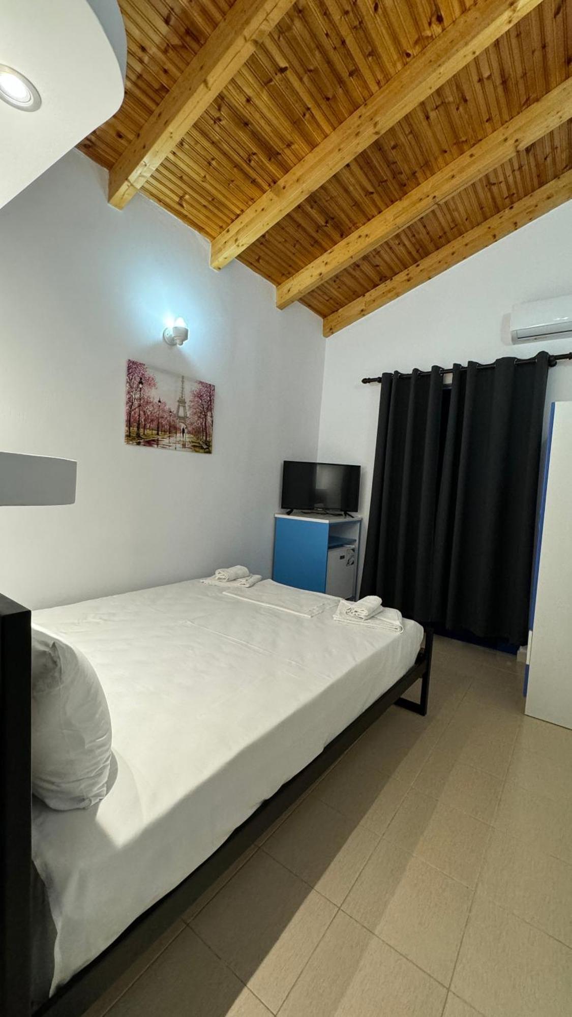 Itaka Summer Rooms Lukova Exterior photo