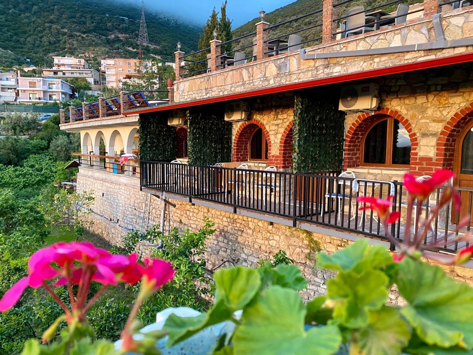 Itaka Summer Rooms Lukova Exterior photo