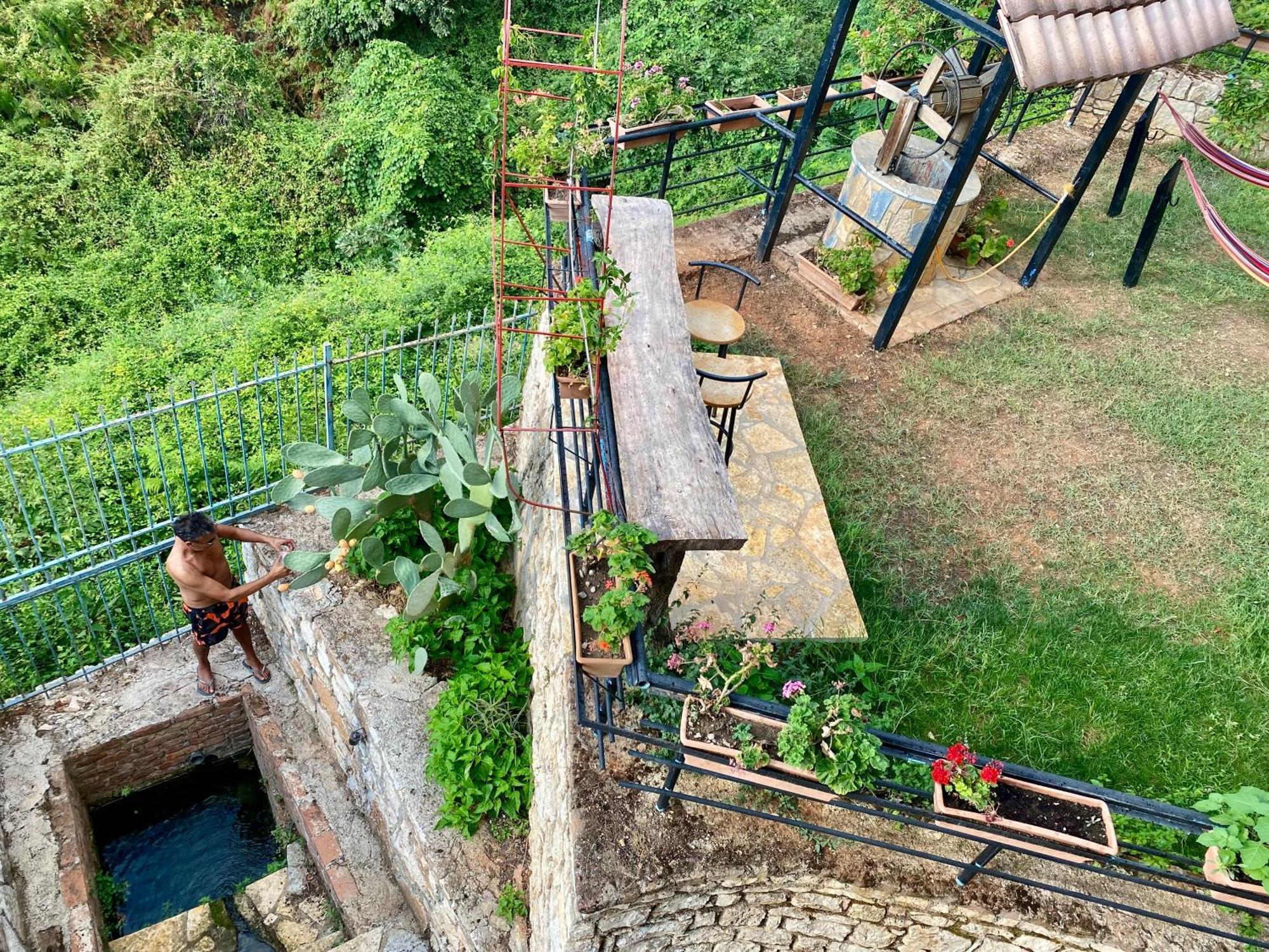 Itaka Summer Rooms Lukova Exterior photo
